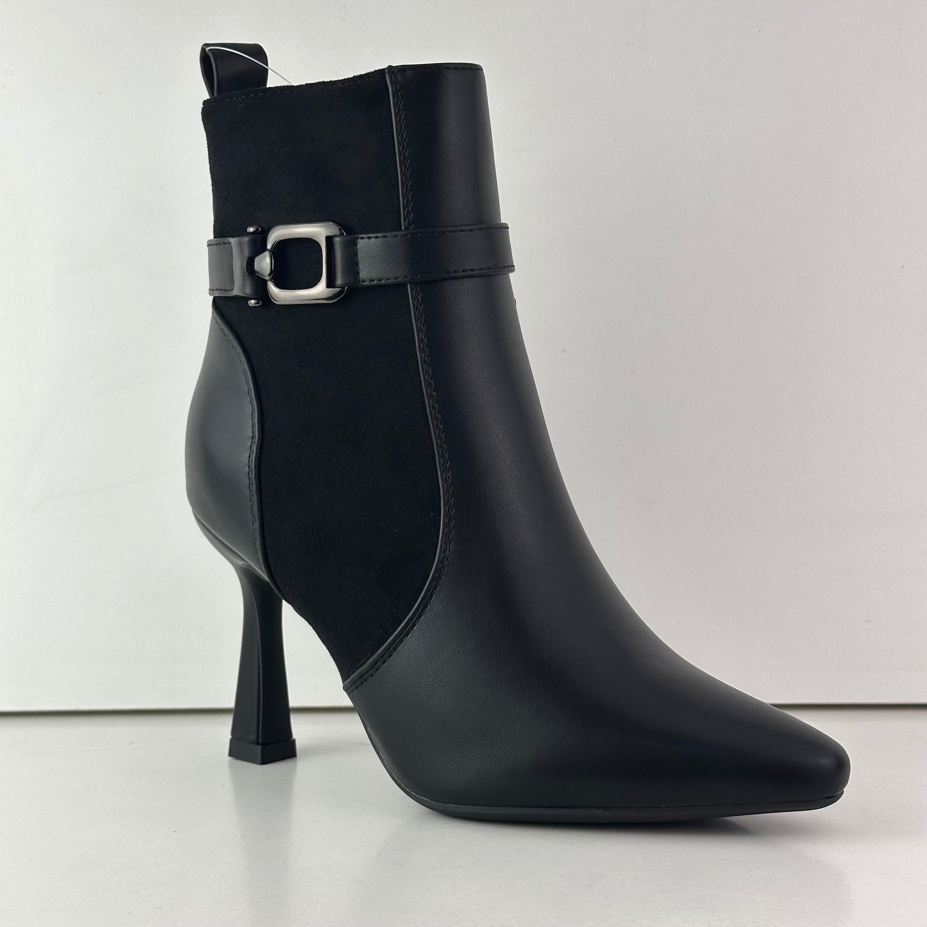 Bottes talons, aiguilles