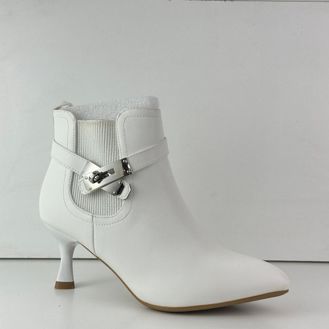 BOTTES DEMI TALON AIGUILLES